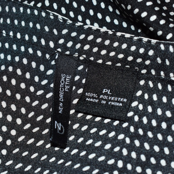 New Directions Petite Sleeveless Neck-tie Dot Top - Picture 6 of 6